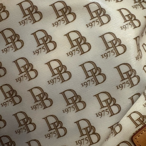 Dooney & Bourke Cream and Tan Signature Tote Bag - Picture 9 of 16